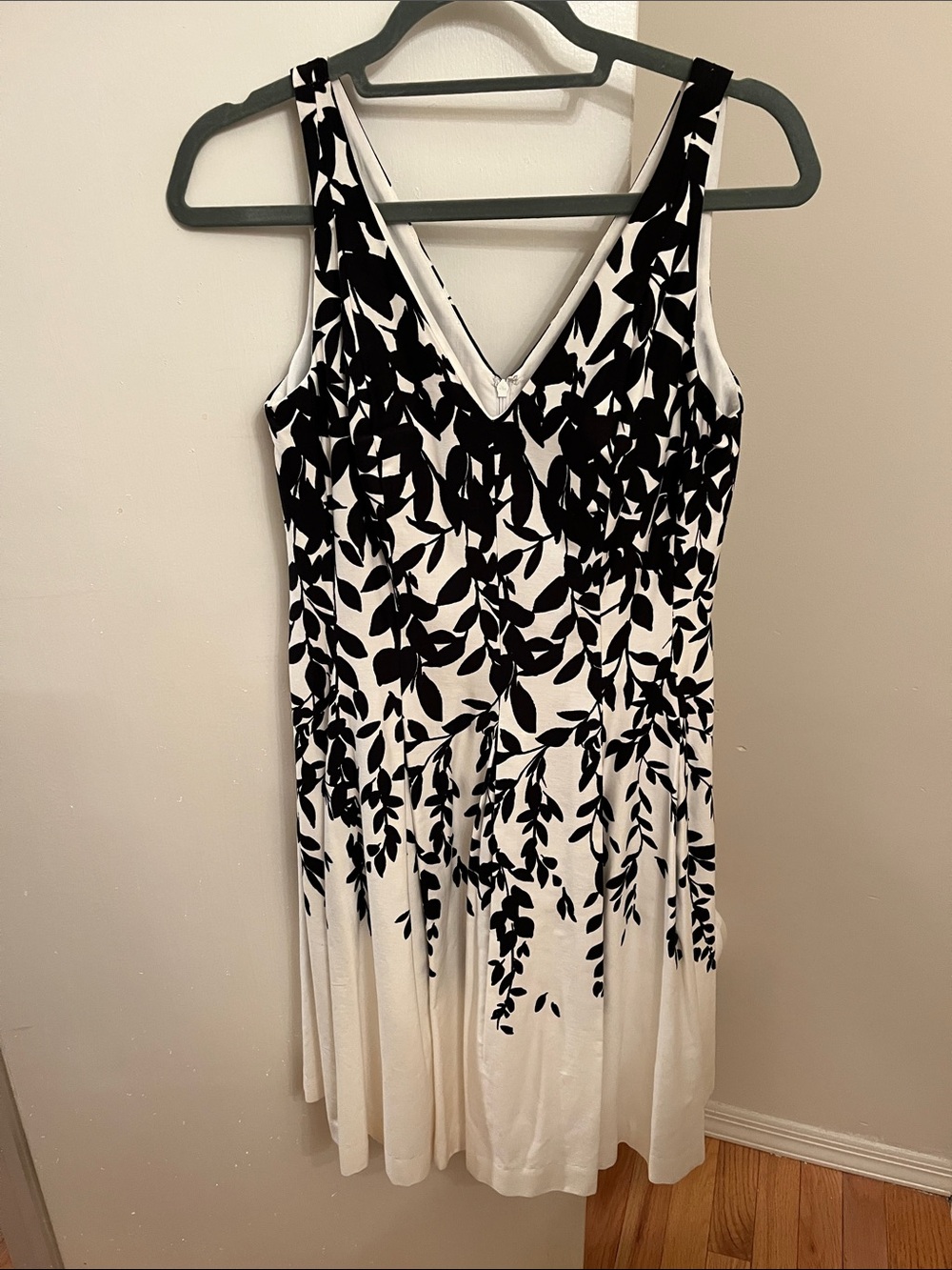 Lauren Ralph Lauren Black and White V-Neck Floral Fit-and-Flare Dress